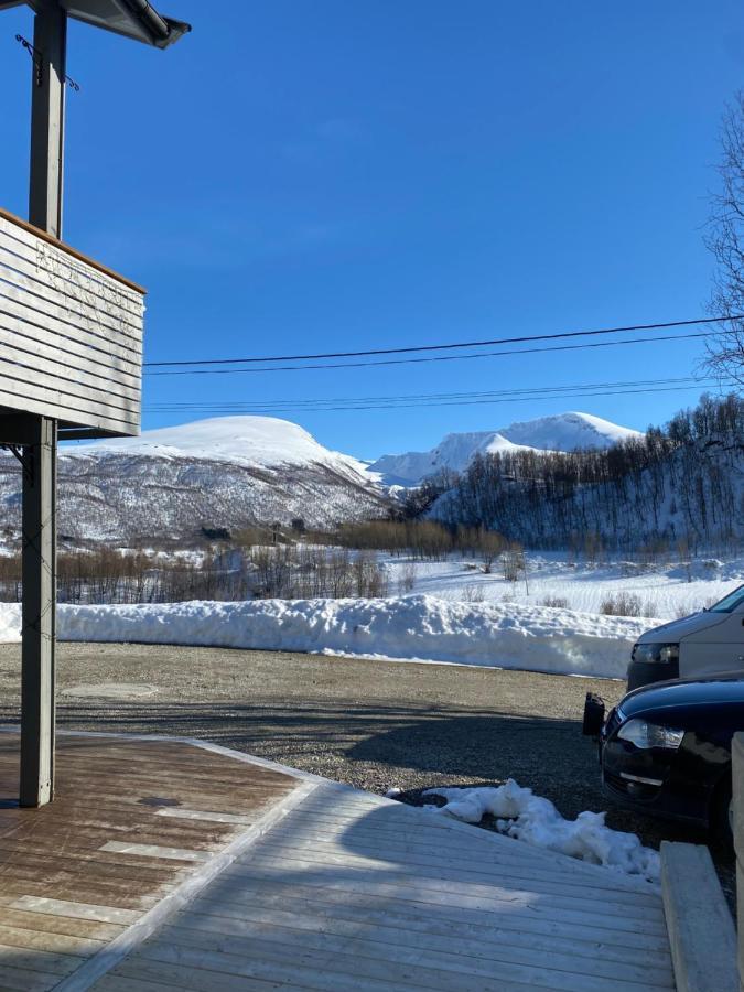 Hundbergan Apartment-Free Parking-15 Min From Tromso Tromsdalen Exteriör bild